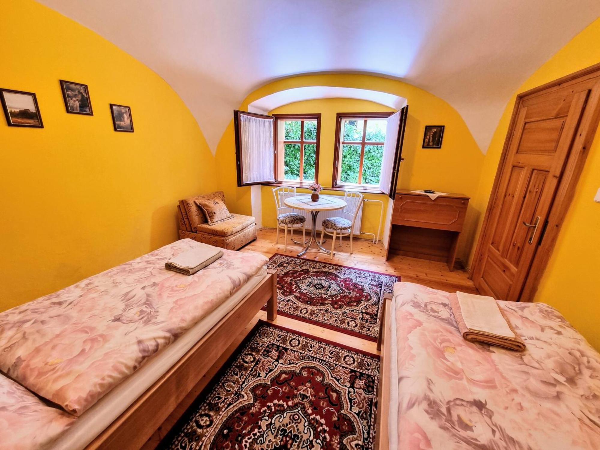 Historical House In The Center Levoca With Parking Apartman Kültér fotó