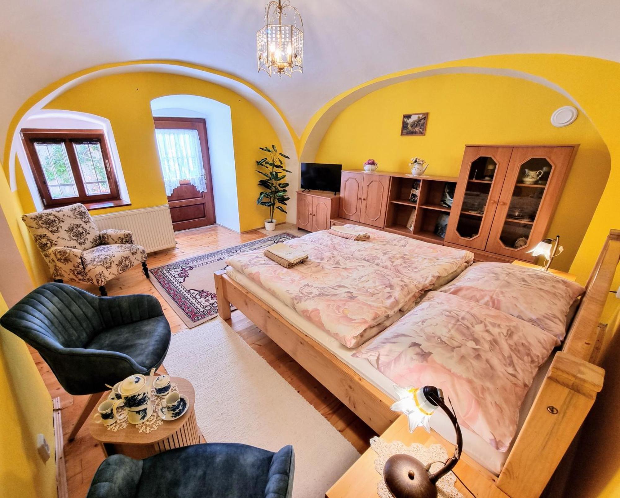 Historical House In The Center Levoca With Parking Apartman Kültér fotó