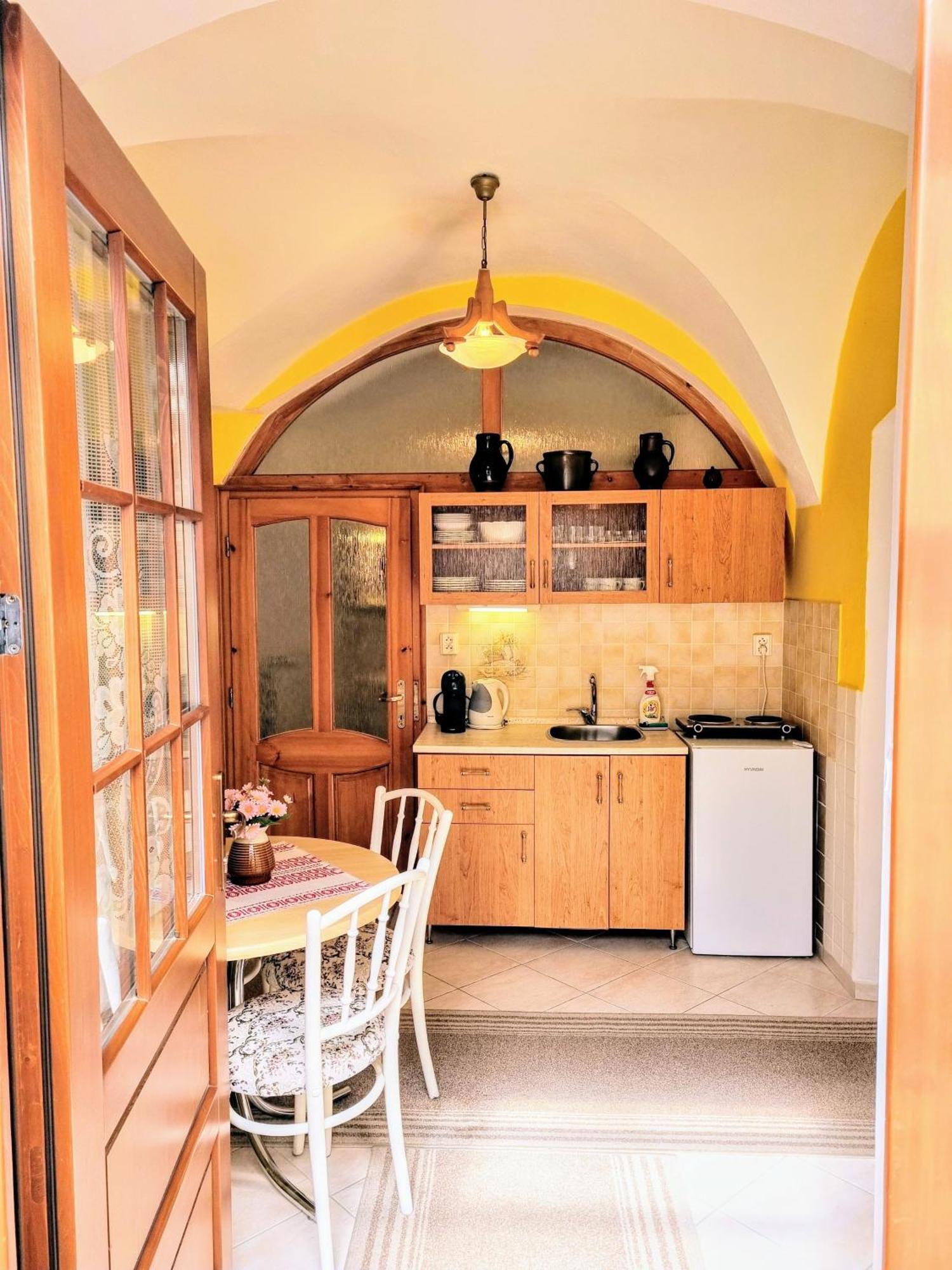 Historical House In The Center Levoca With Parking Apartman Kültér fotó