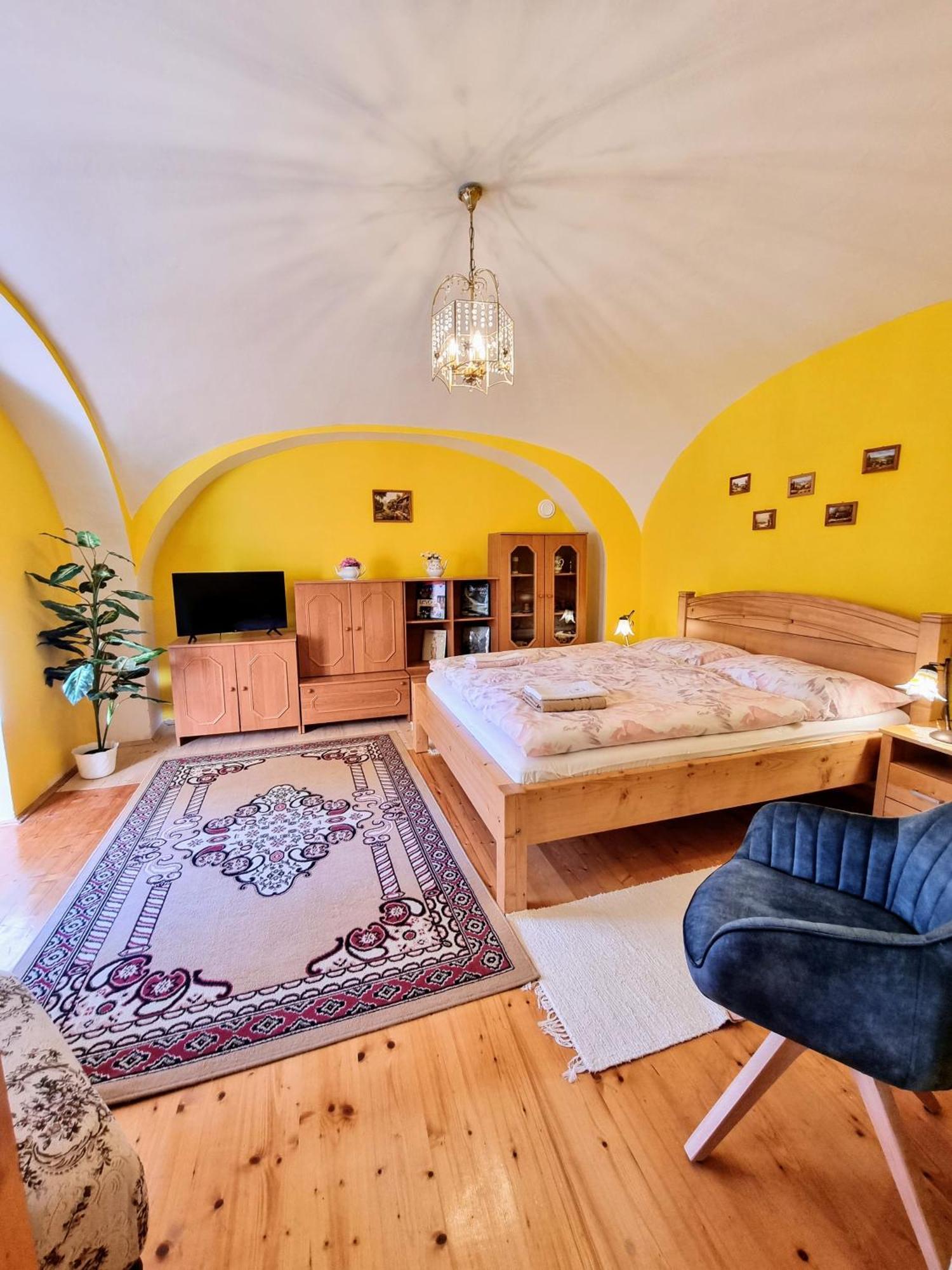 Historical House In The Center Levoca With Parking Apartman Kültér fotó