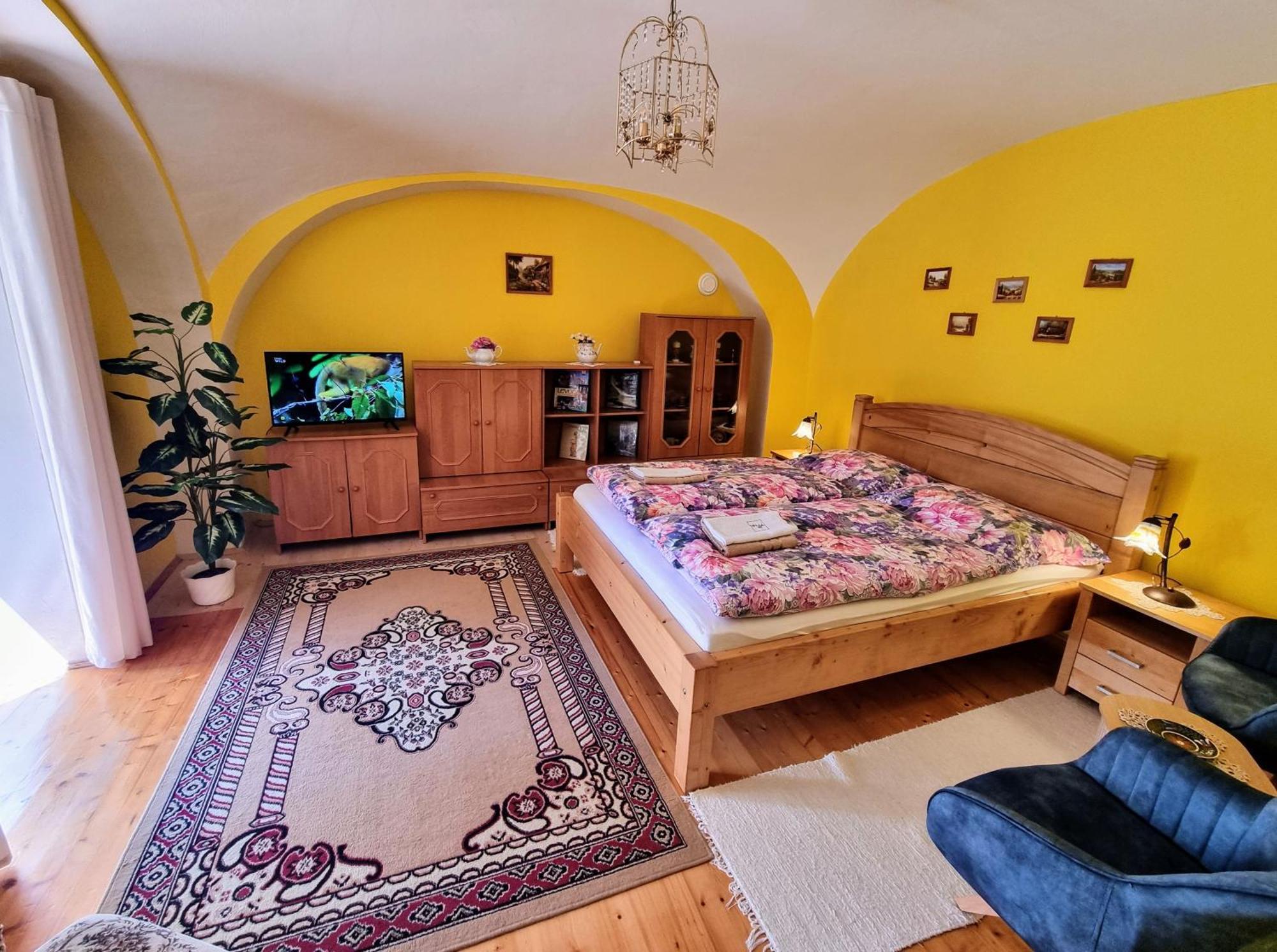 Historical House In The Center Levoca With Parking Apartman Kültér fotó